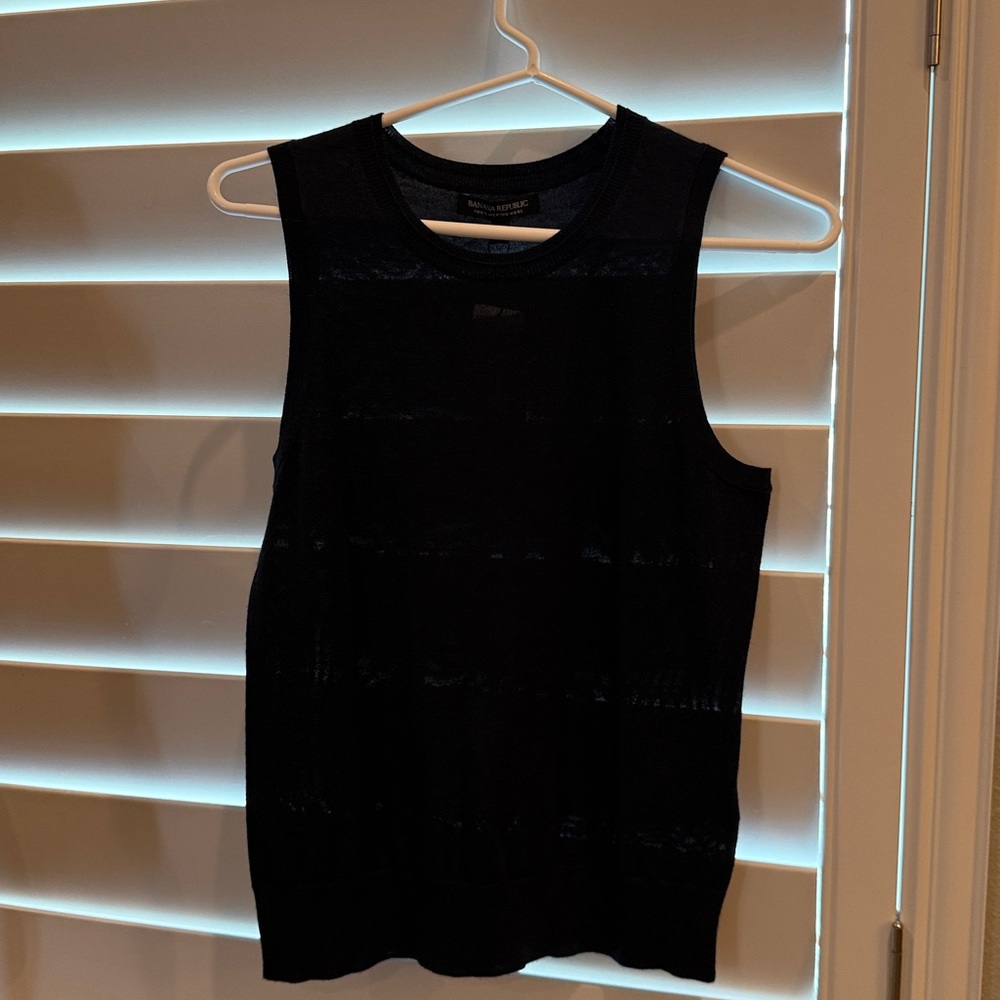 Banana Republic Navy Sleeveless Knit Top